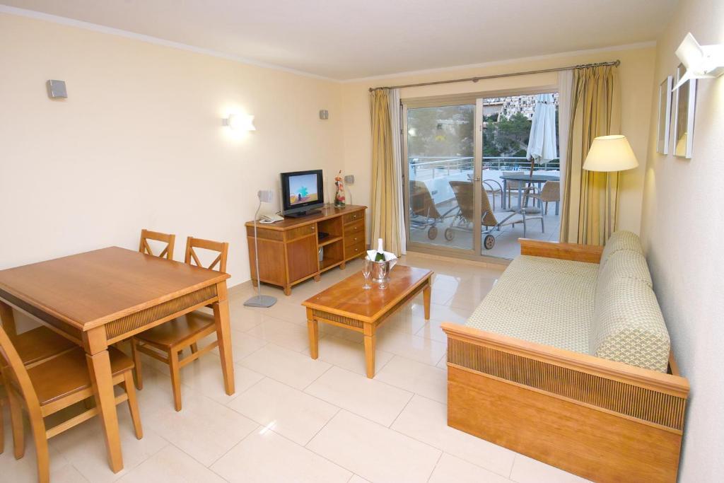 Apartamentos Balansat Port de Sant Miguel Chambre photo